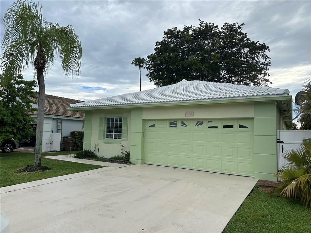 Coquina Lakes 105-22 B - Residential