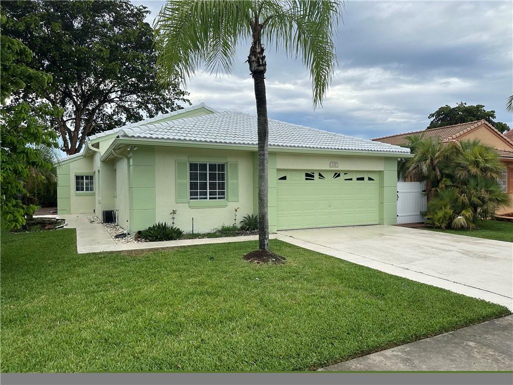 Coquina Lakes 105-22 B - Residential