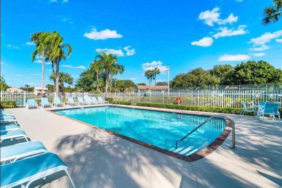 Coquina Lakes 105-22 B - Residential