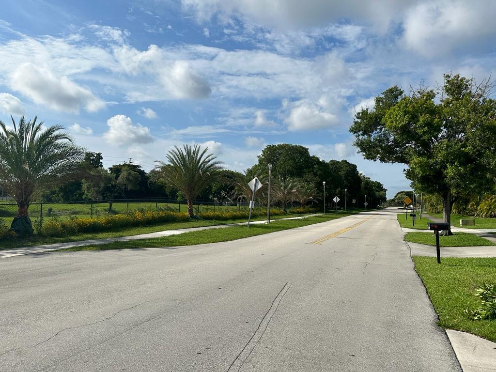 Coquina Lakes 105-22 B - Residential