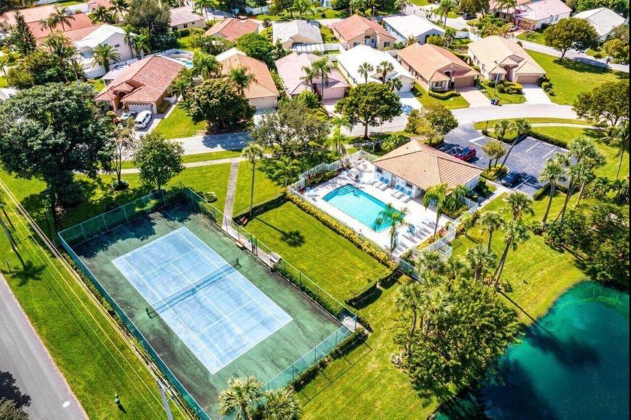 Coquina Lakes 105-22 B - Residential