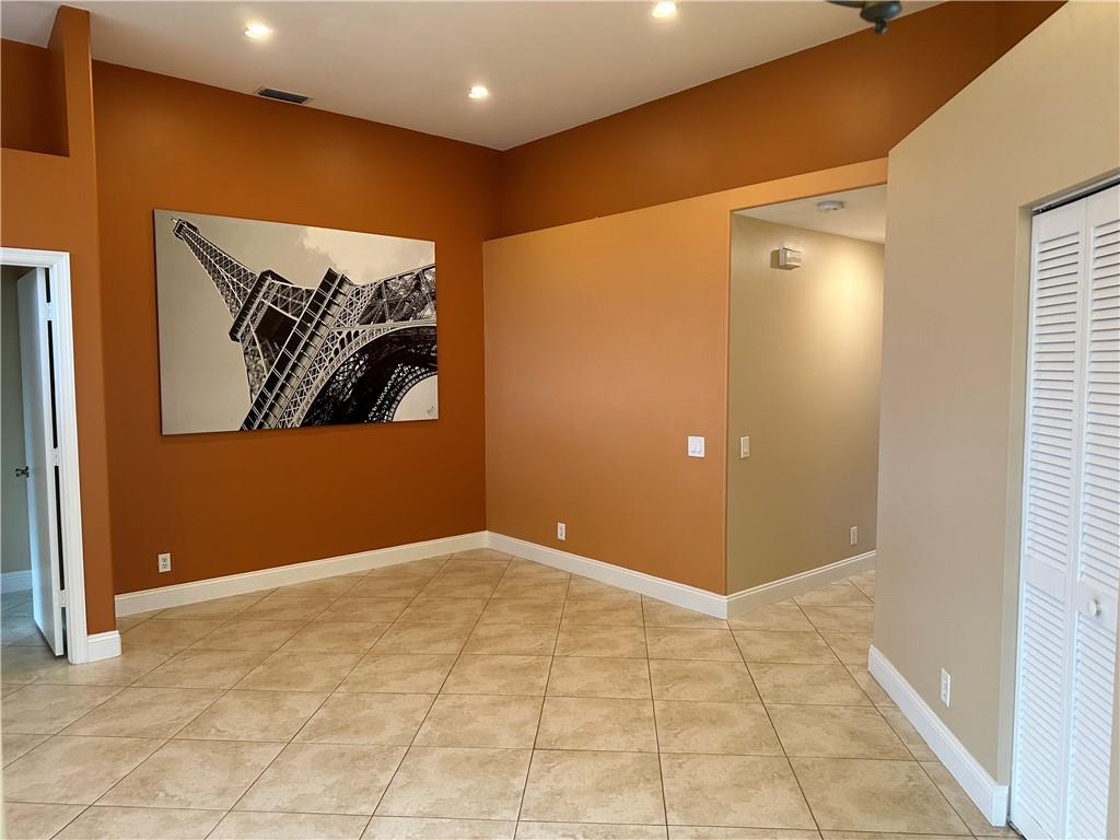 Coquina Lakes 105-22 B - Residential