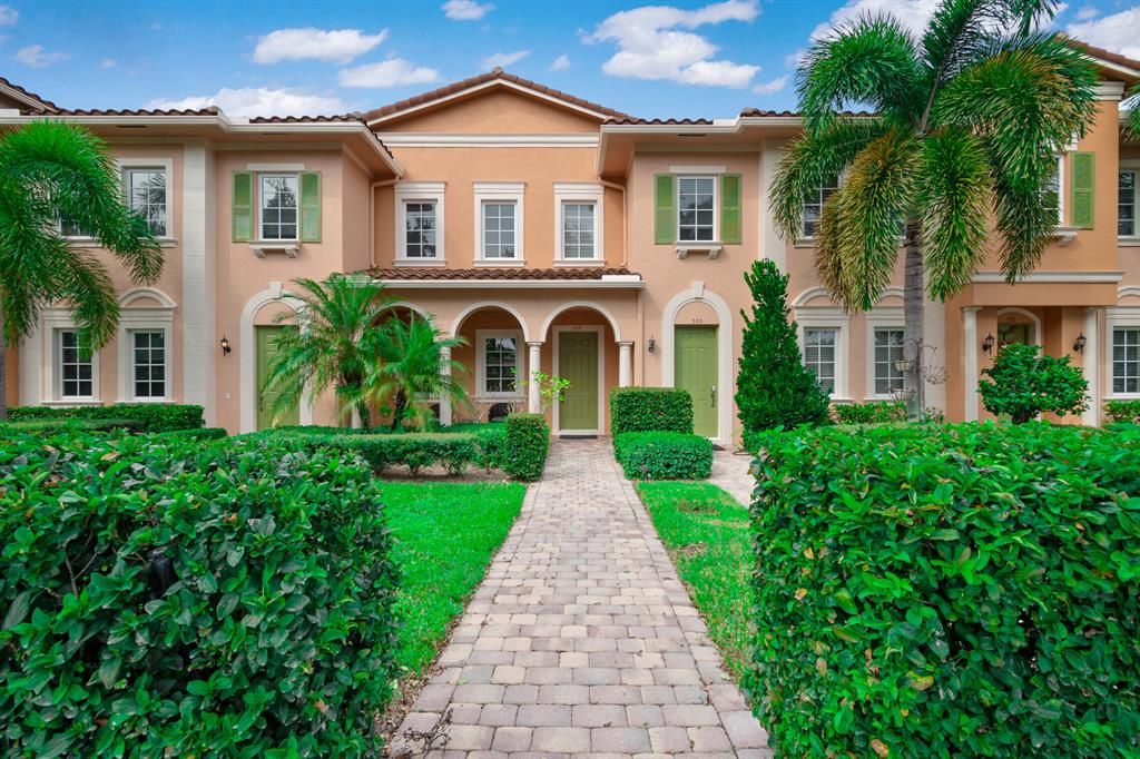 Photo of 559 Dakota Drive, Jupiter, FL 33458 (MLS # R10751432)