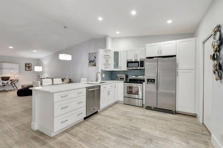 Photo of 6268 Kings Gate Circle, Delray Beach, FL 33484 (MLS # R11079720)