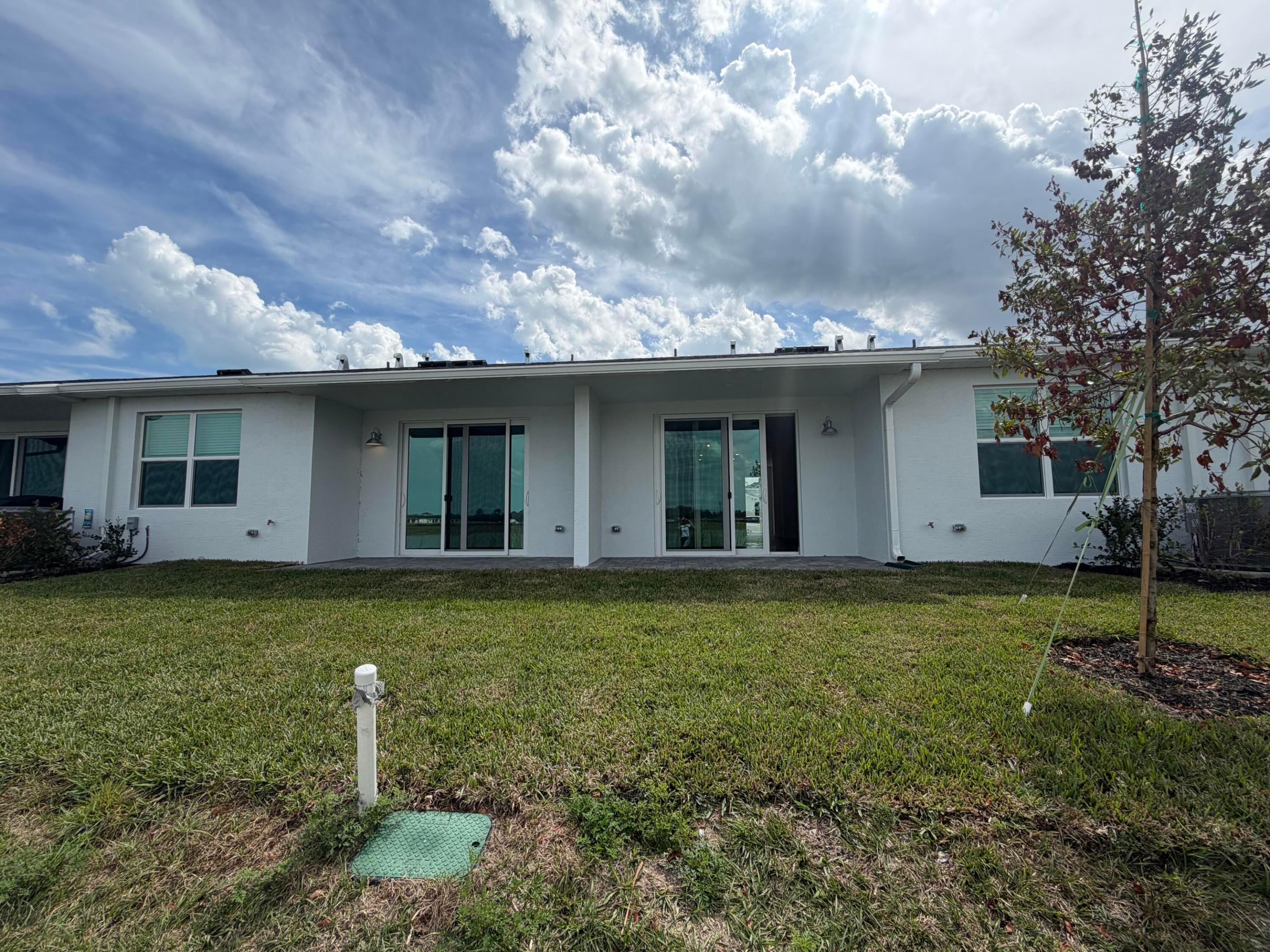 SEAGROVE PUD - Residential Lease