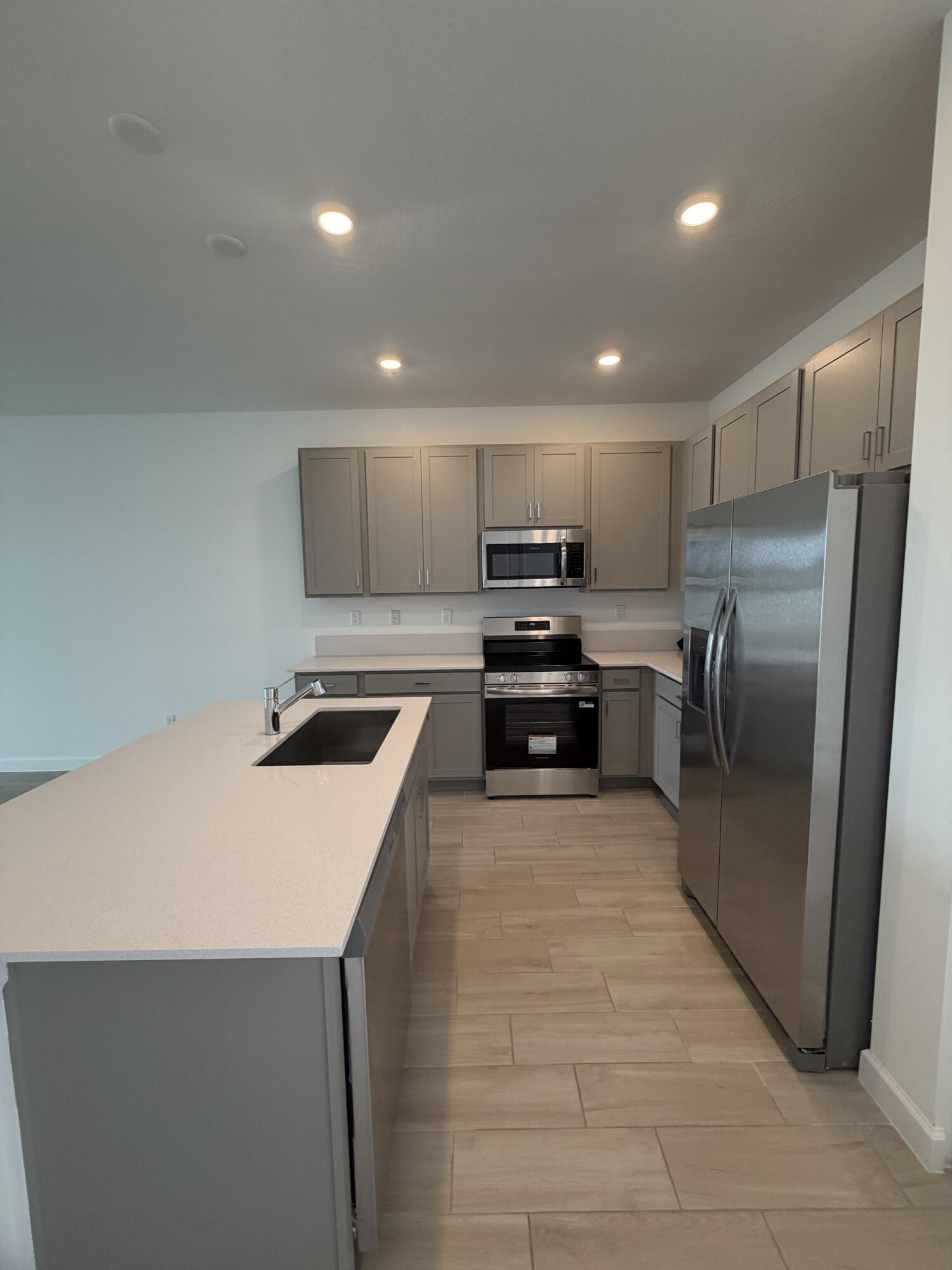 SEAGROVE PUD - Residential Lease