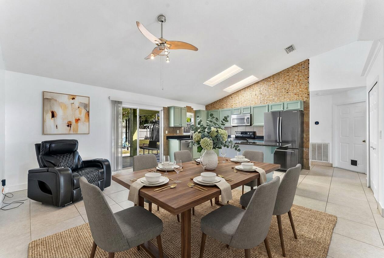 PORT ST LUCIE SECTION 3 - Residential