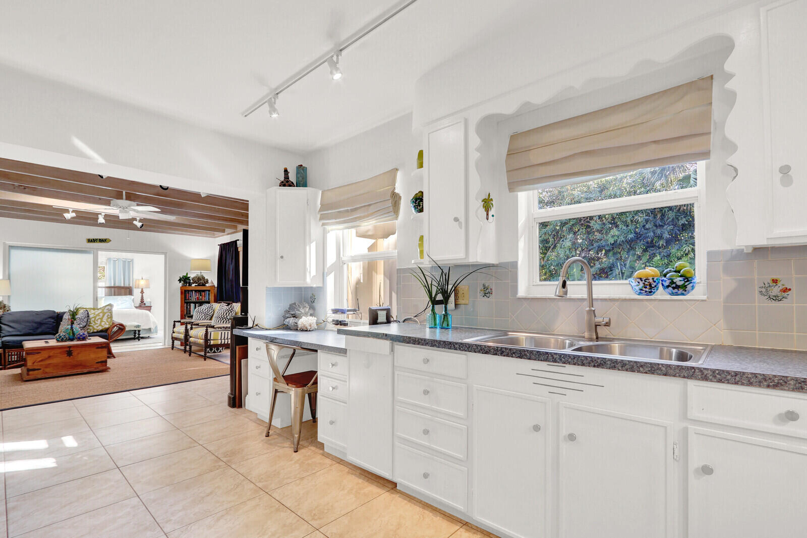 PALM BEACH SHORES - Residential