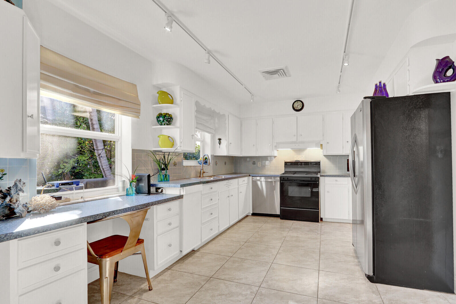 PALM BEACH SHORES - Residential