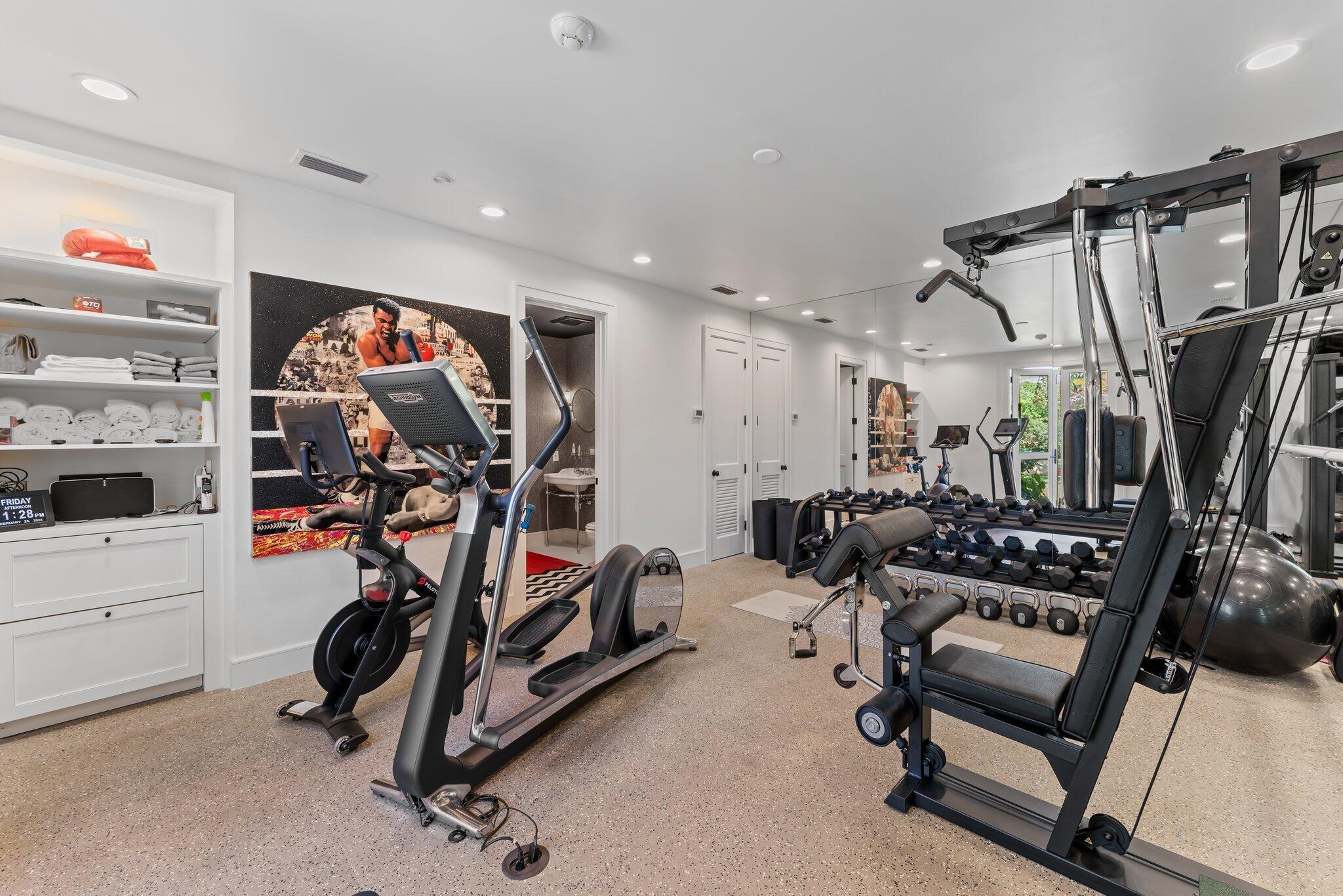 BEARS CLUB - Residential