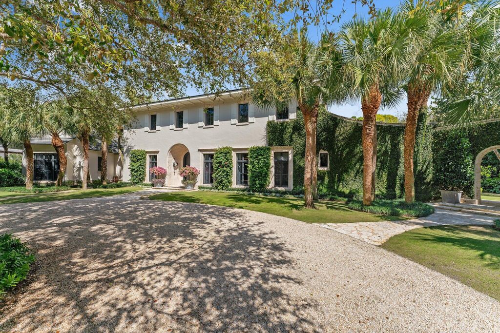Photo of 158 Bears Club Drive, Jupiter, FL 33477 (MLS # R10982283)