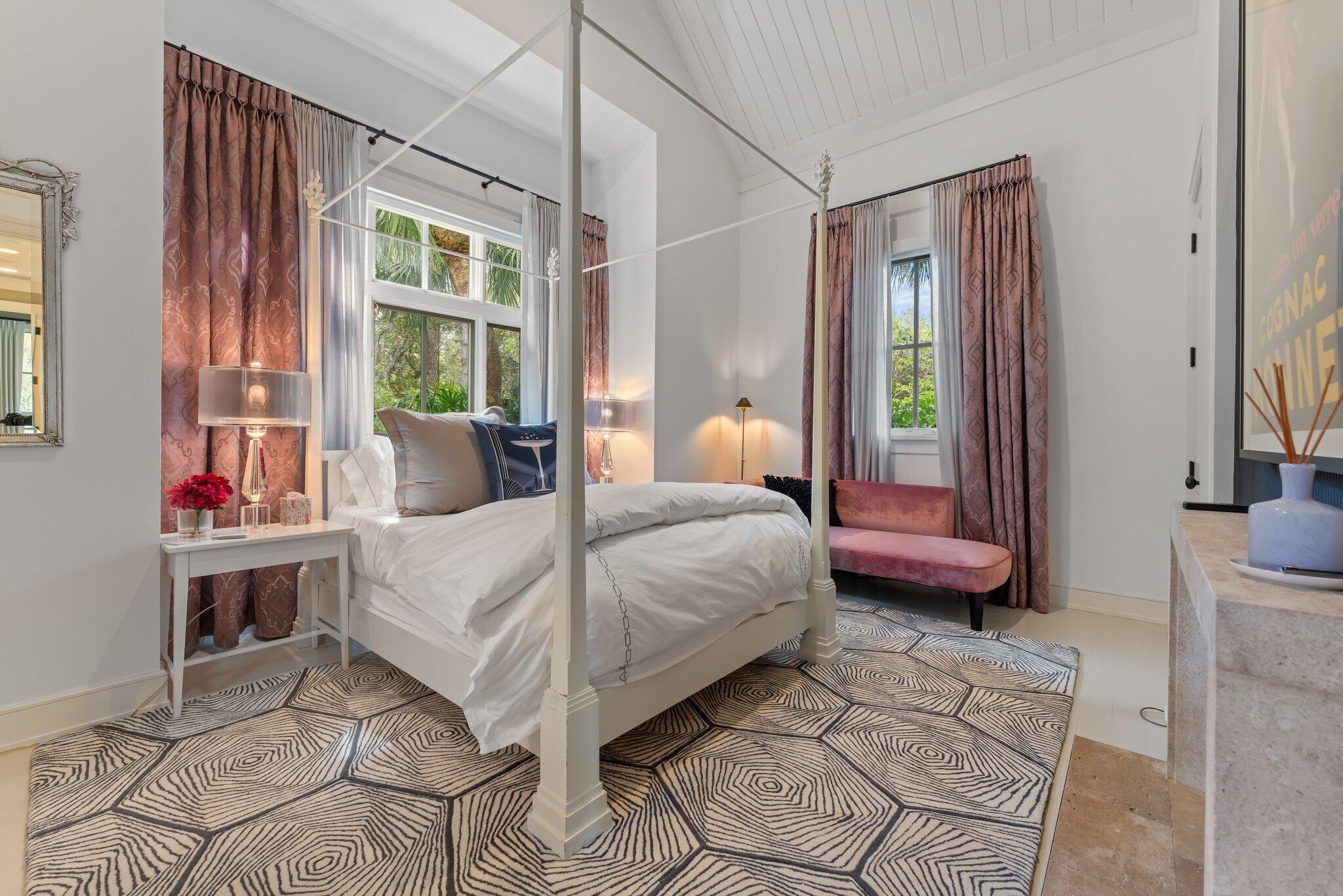 BEARS CLUB - Residential