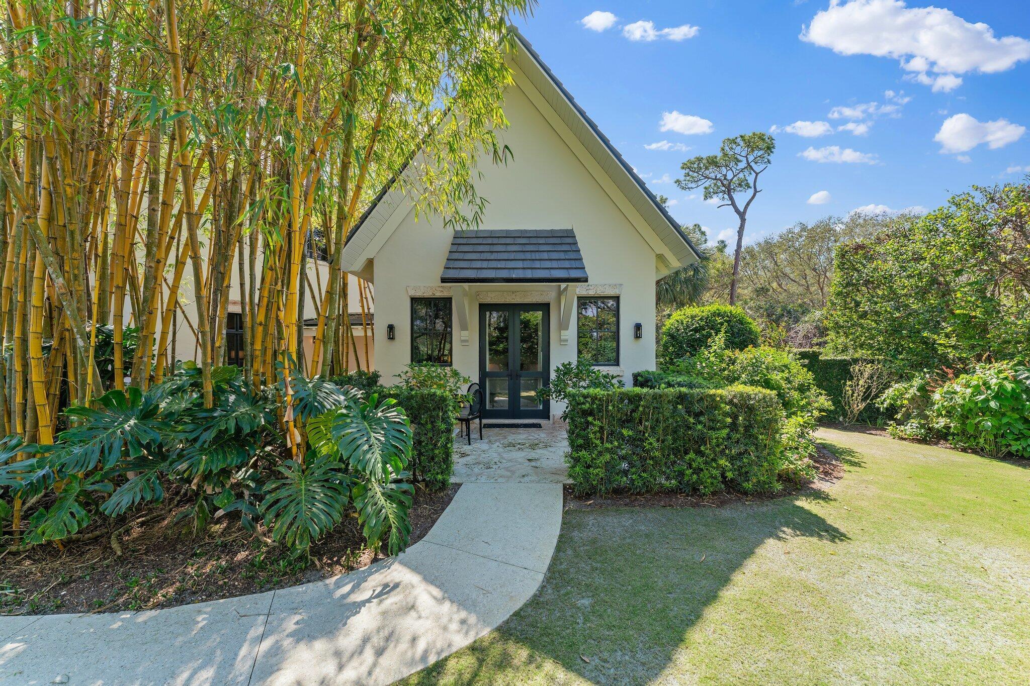 BEARS CLUB - Residential