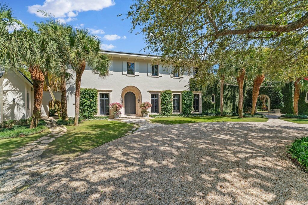 Photo of 158 Bears Club Drive, Jupiter, FL 33477 (MLS # R10982283)