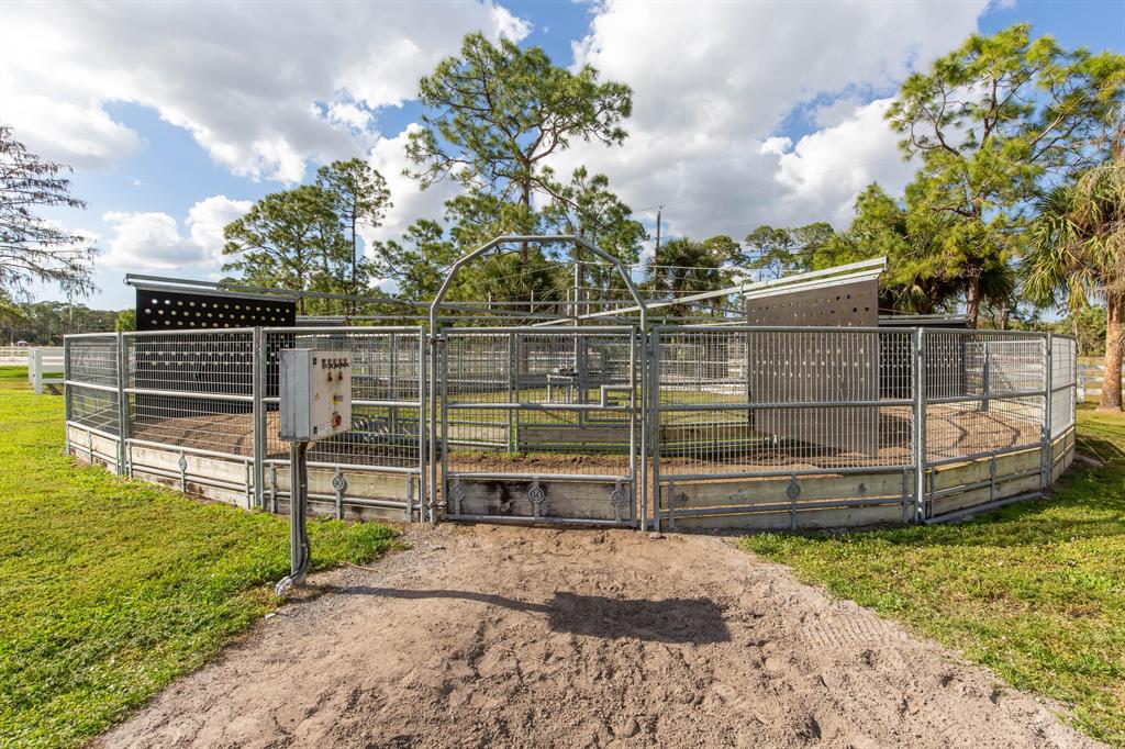 FOX TRAIL - Residential