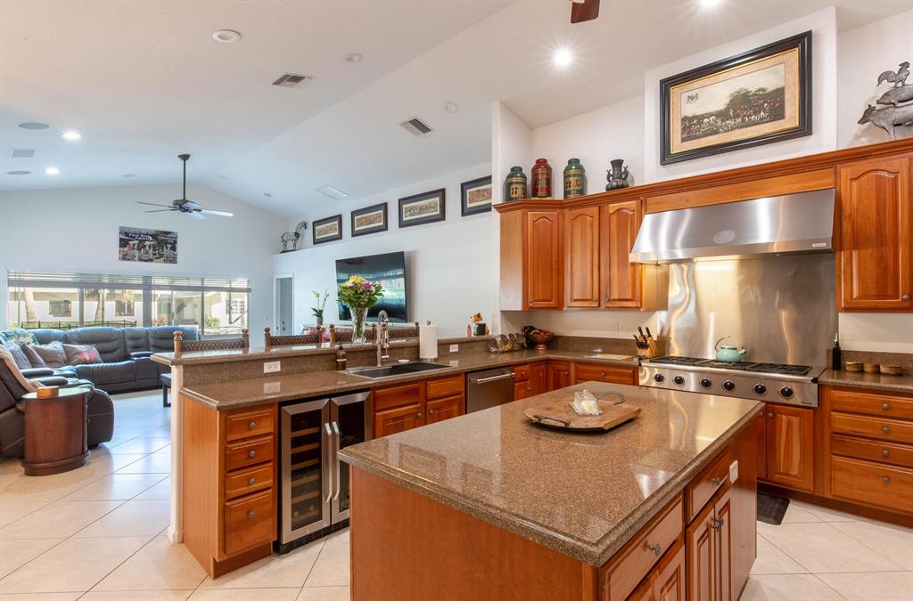 FOX TRAIL - Residential