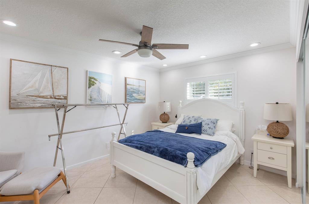 FOX TRAIL - Residential