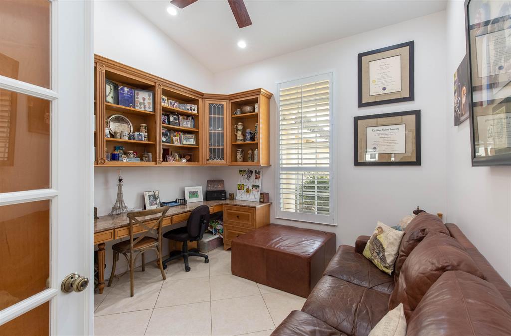 FOX TRAIL - Residential