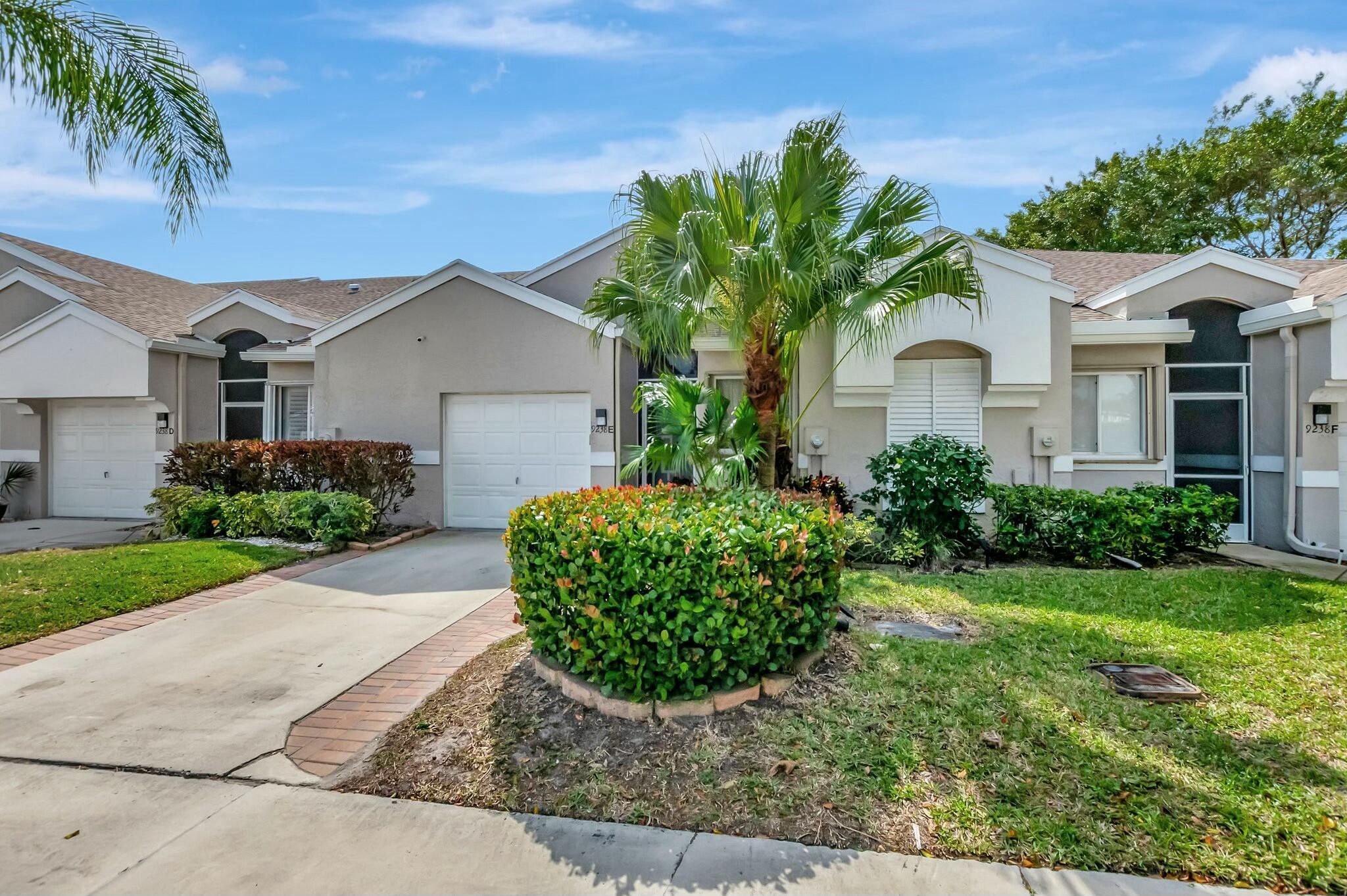 9238 E Vineland Court E E