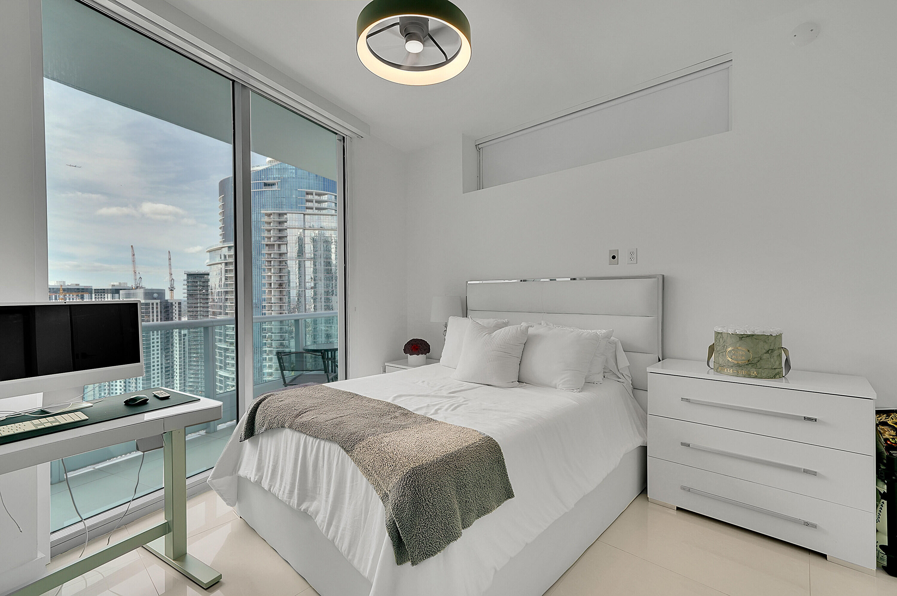 900 BISCAYNE BAY CONDO - Residential Lease