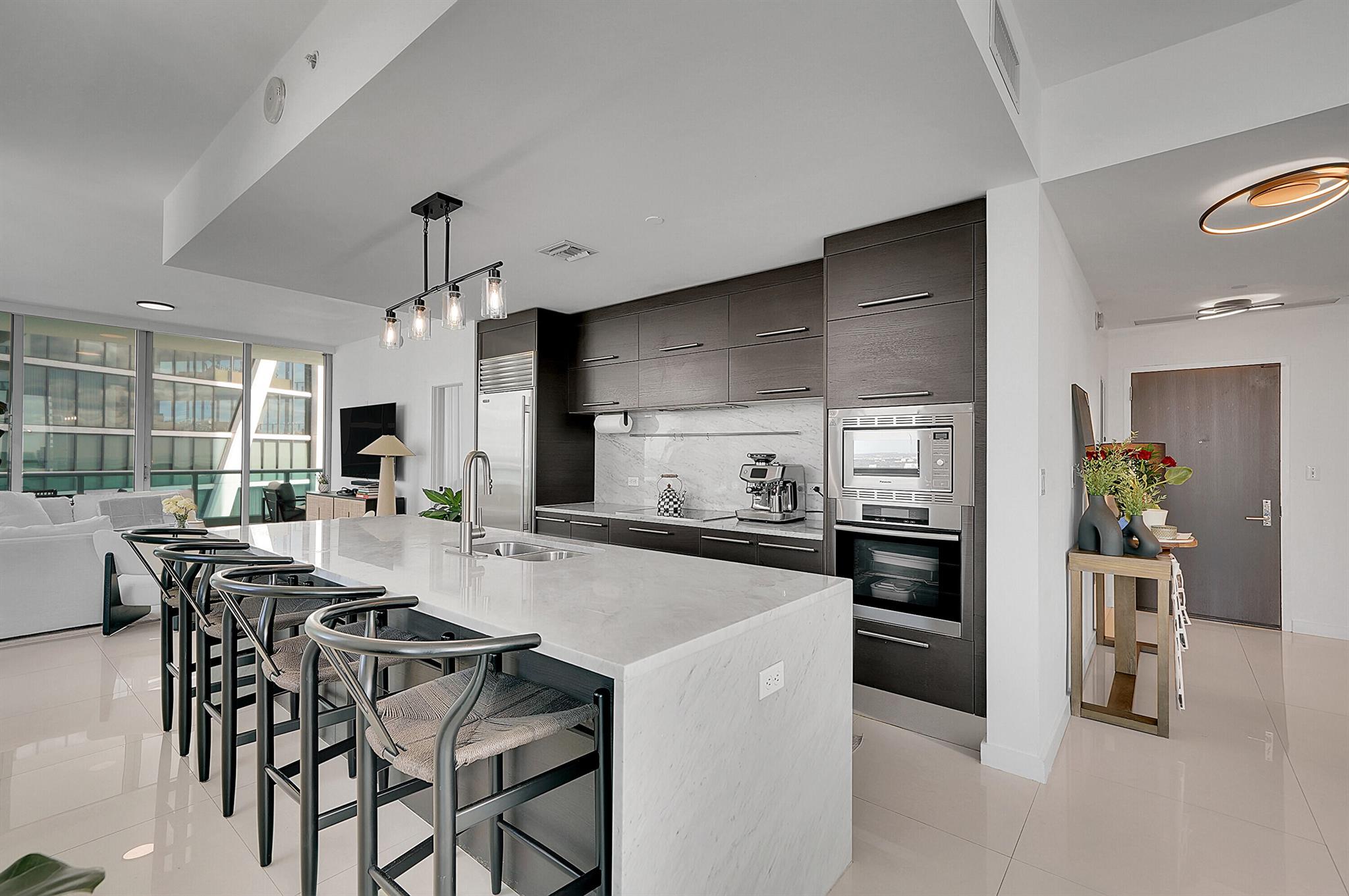 900 BISCAYNE BAY CONDO - Residential Lease