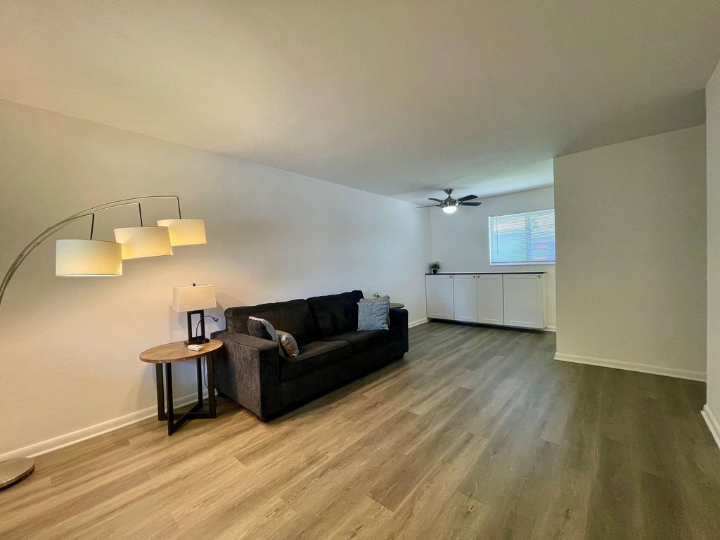 Photo of 1704 NE 9th Street, Fort Lauderdale, FL 33304 (MLS # B26038252)
