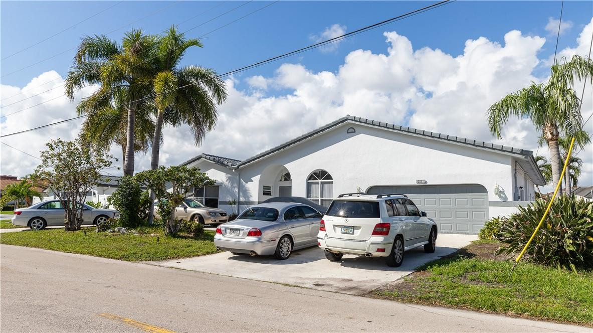 4031 NE 27th Terrace