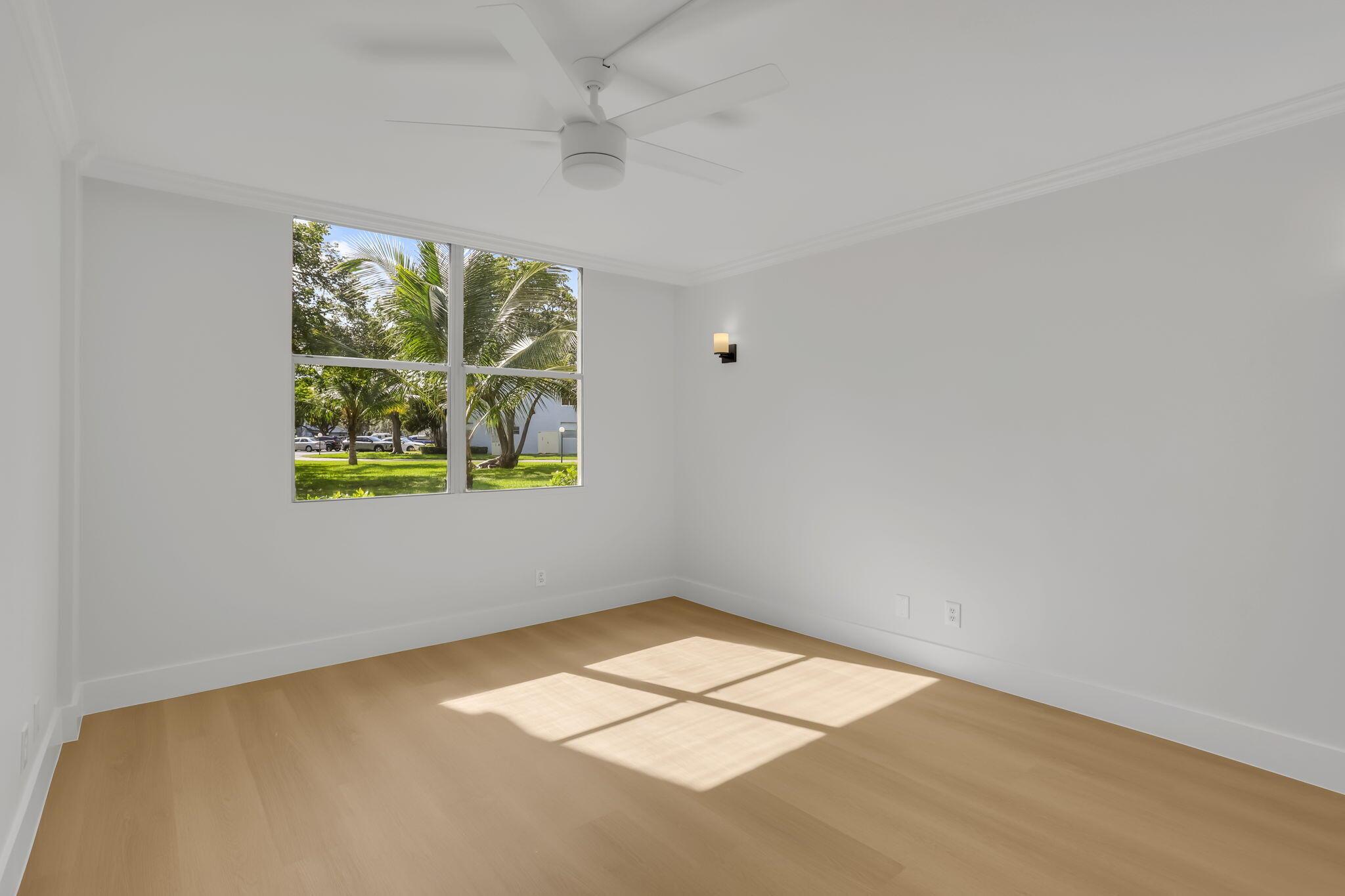 ROYAL PARK CONDO - Residential