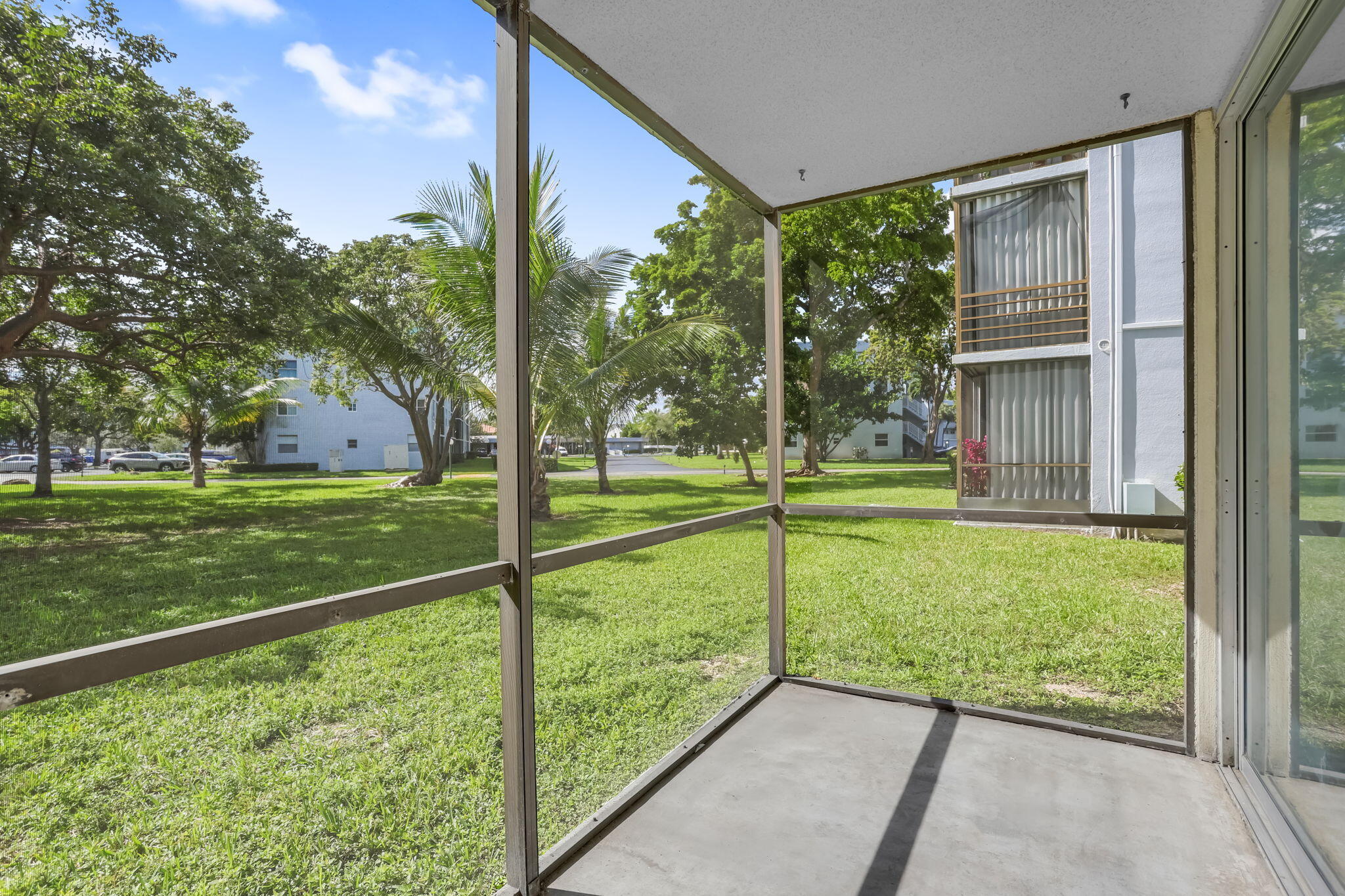 ROYAL PARK CONDO - Residential