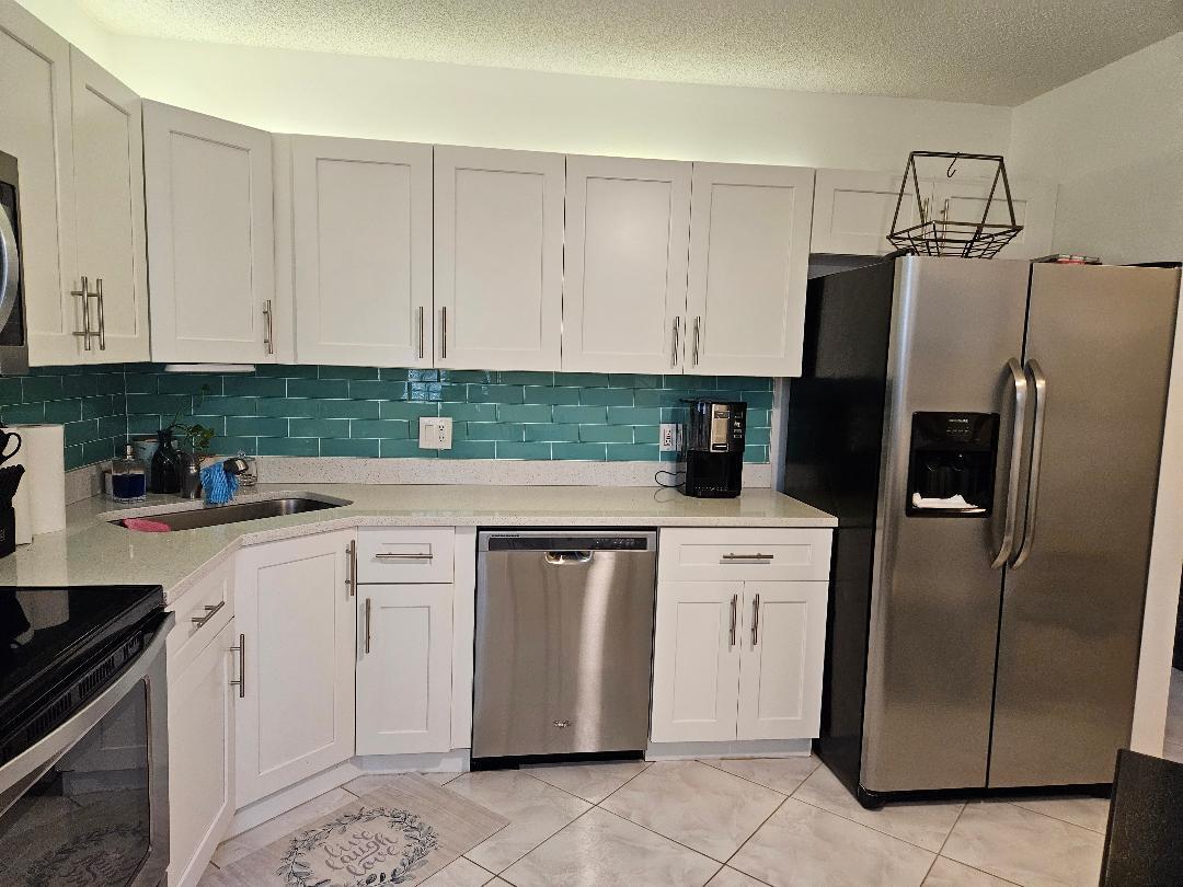 EXCELLENTE VILLAGE A,B,C,D,F, & G CONDO - Residential Lease