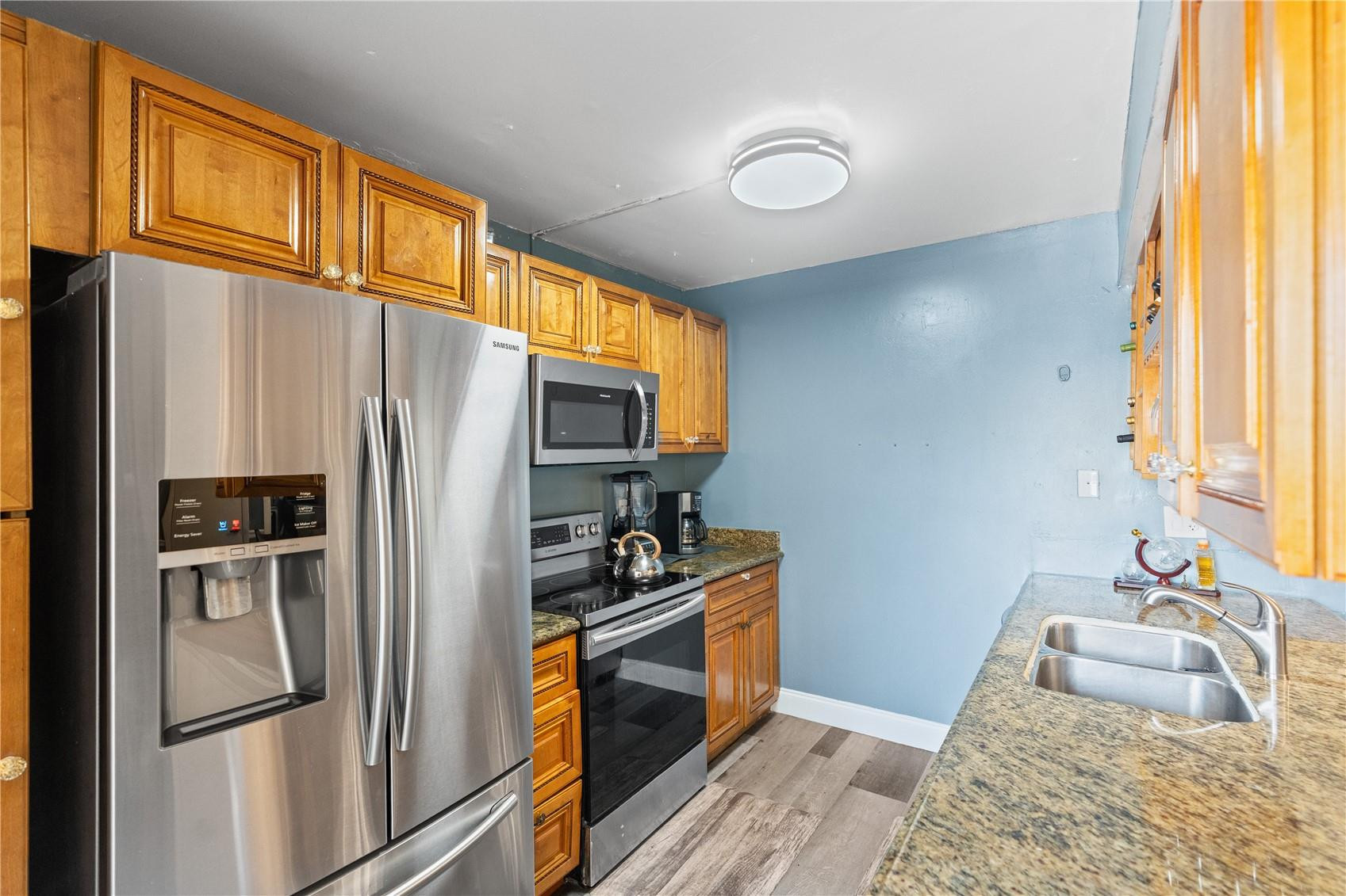 WOODVILLE - Residential Lease