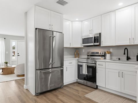 Tiny photo for 1017 Riverwood Lane, Jupiter, FL 33458 (MLS # B26036130)