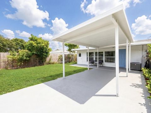 Tiny photo for 1017 Riverwood Lane, Jupiter, FL 33458 (MLS # B26036130)