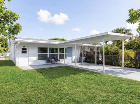 Tiny photo for 1017 Riverwood Lane, Jupiter, FL 33458 (MLS # B26036130)