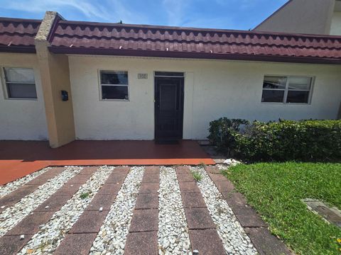 102 Lake Anne Drive West Palm Beach FL 33411