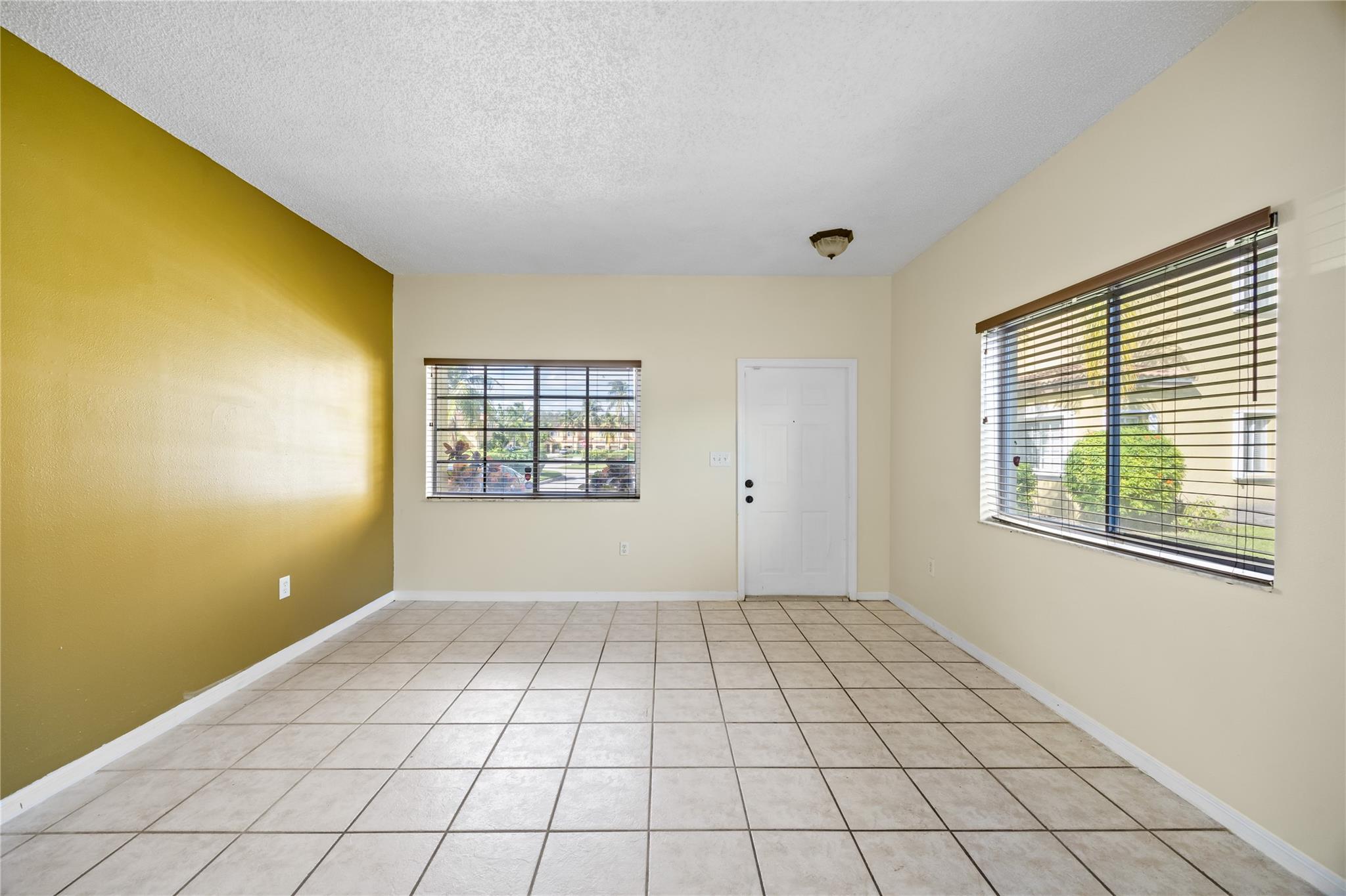 Avalon 160-4 B - Residential Lease