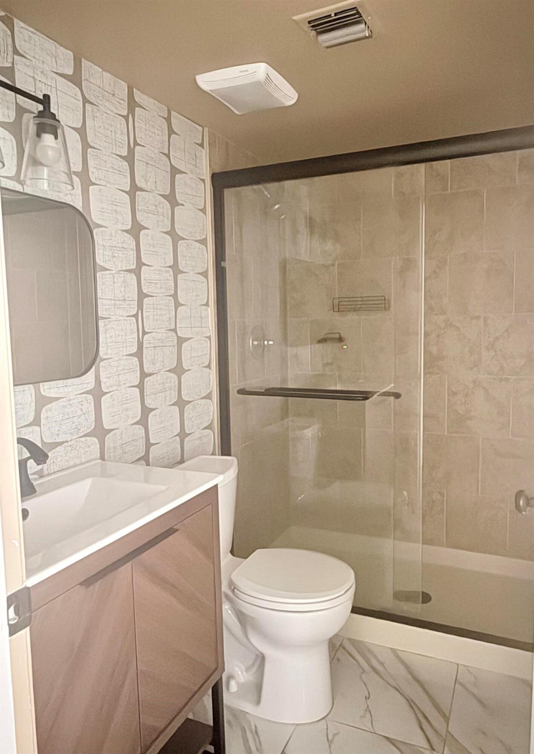 LE VILLAGE DE PROVENCE - Residential Lease