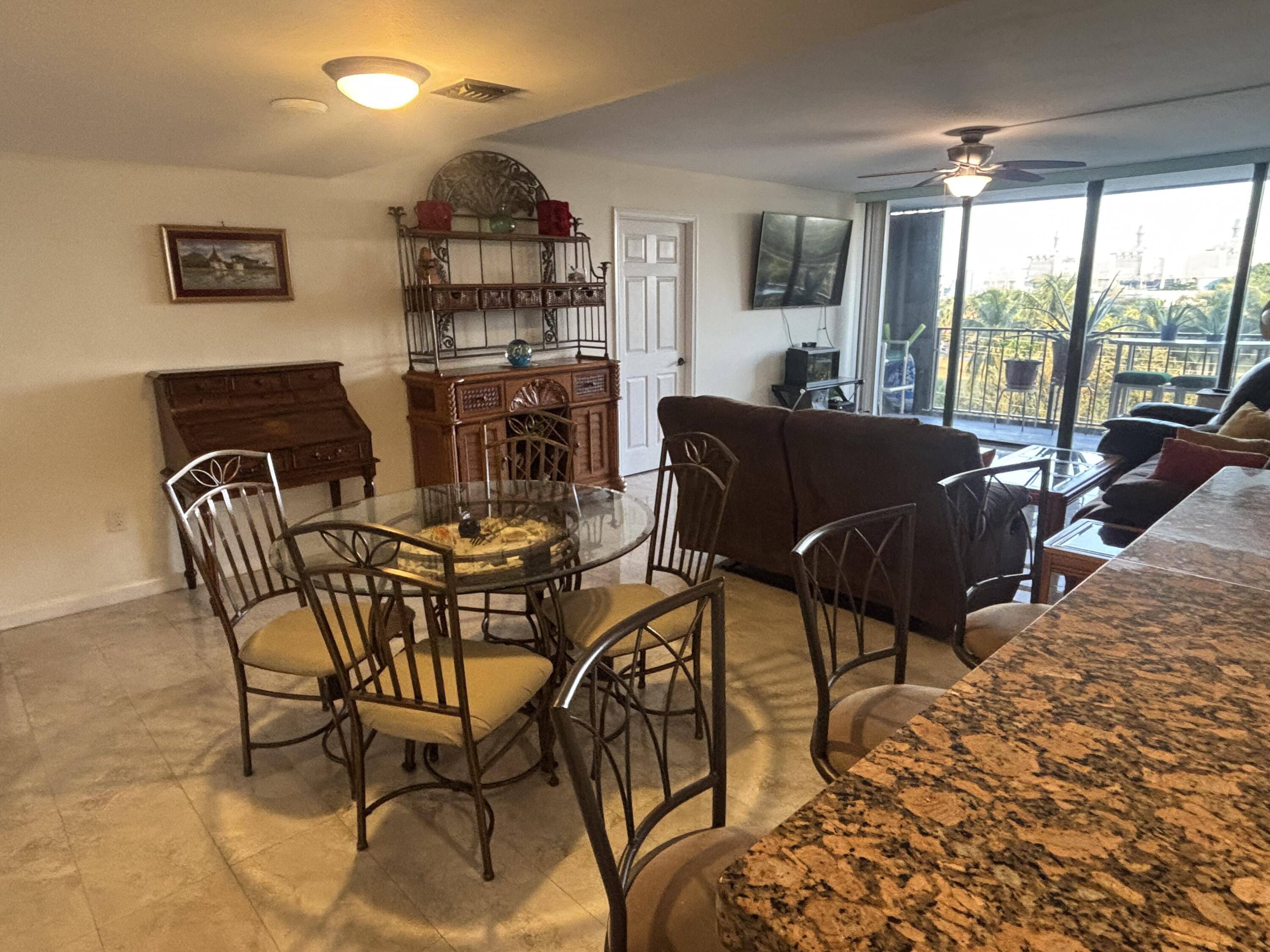 PALM BEACH HOUSE CONDO - Residential