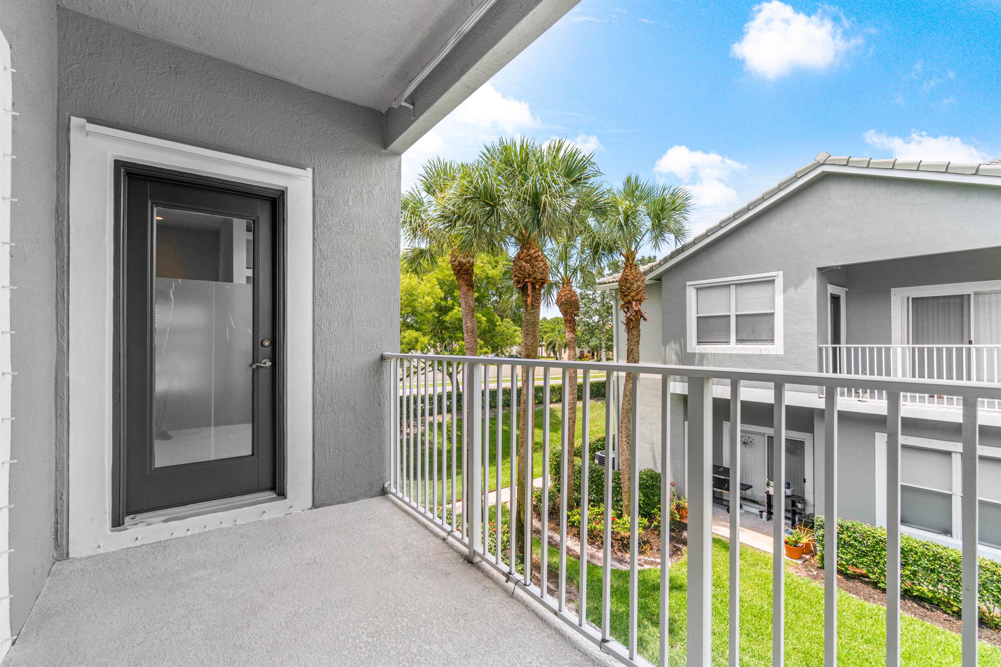 MAGNOLIA BAY CONDOMIMIUM - Residential Lease