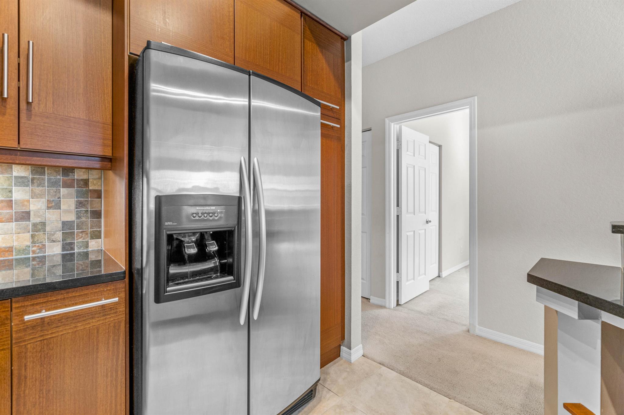 MAGNOLIA BAY CONDOMIMIUM - Residential Lease