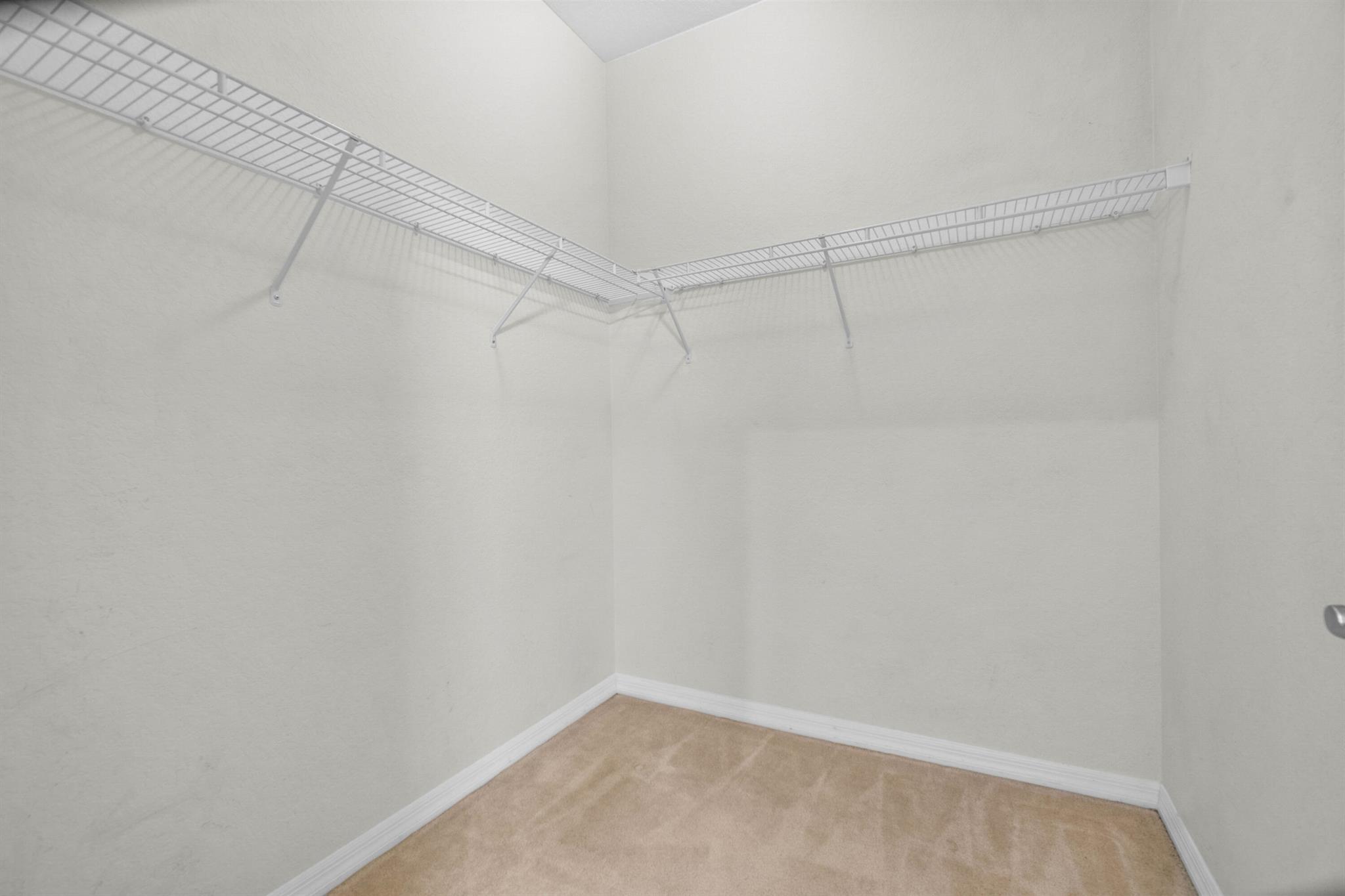 MAGNOLIA BAY CONDOMIMIUM - Residential Lease