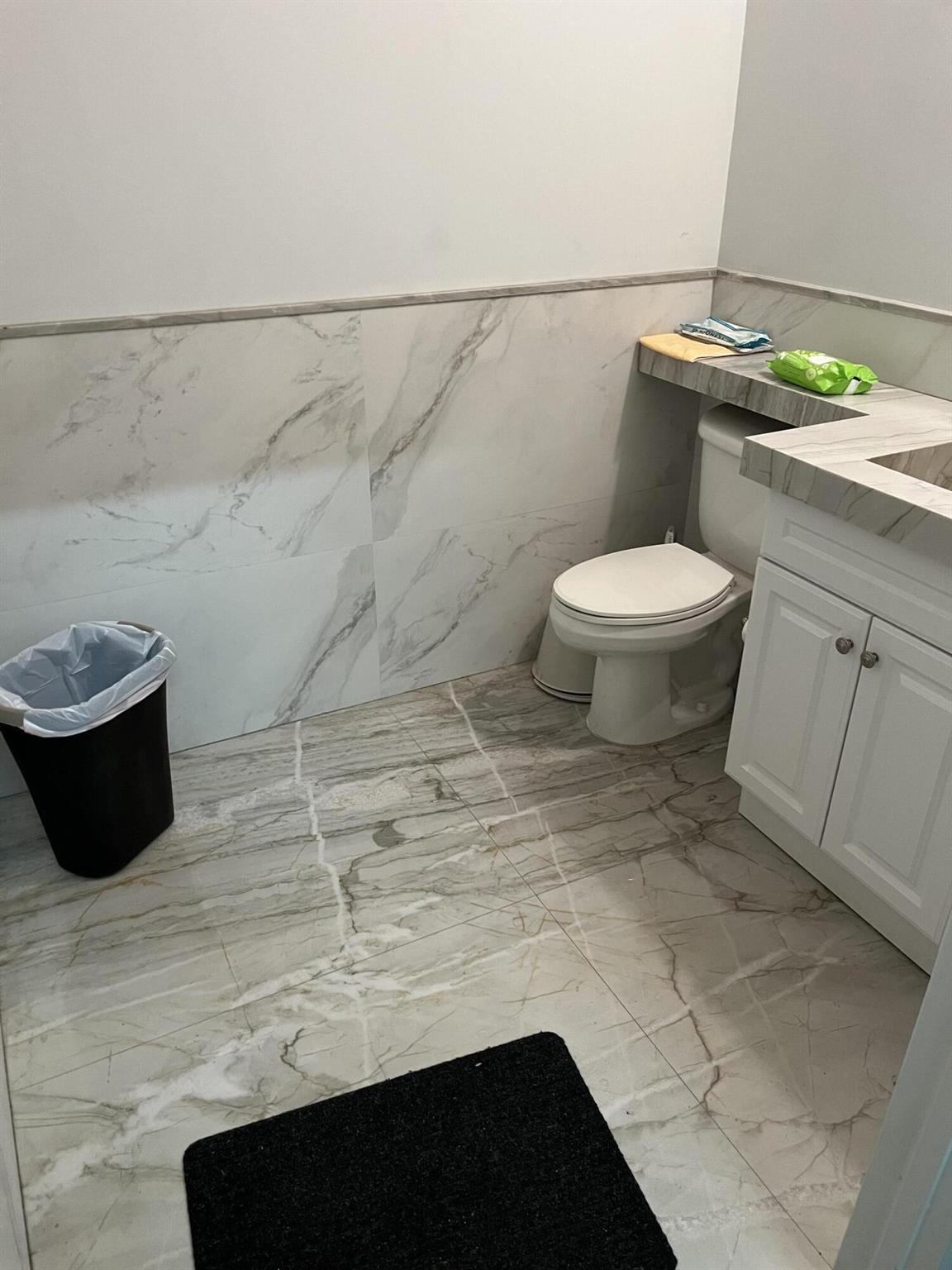 WELLINGTON PARK AT COCONU - Commercial Lease