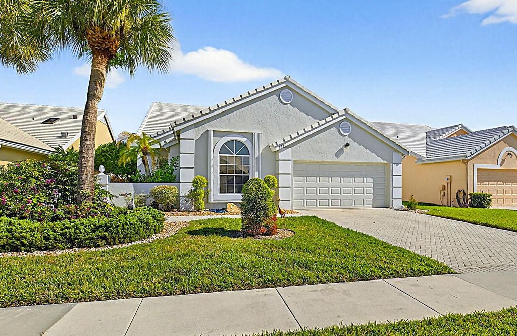Photo of 8337 Horseshoe Bay Road, Boynton Beach, FL 33472 (MLS # R11140917)