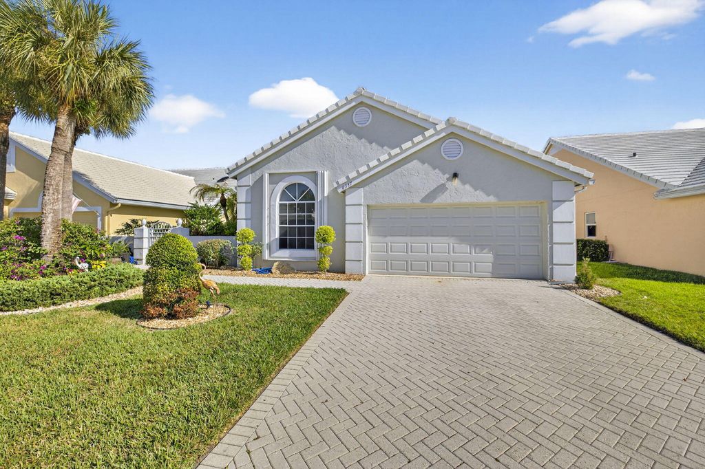 Photo of 8337 Horseshoe Bay Road, Boynton Beach, FL 33472 (MLS # R11140917)