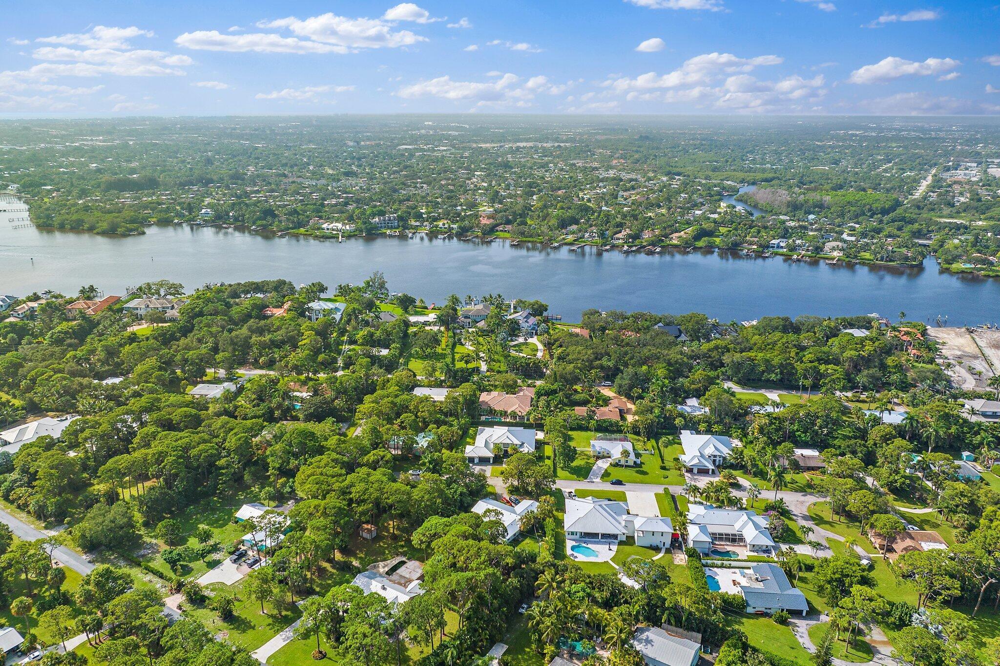 LOXAHATCHEE GARDENS - Residential
