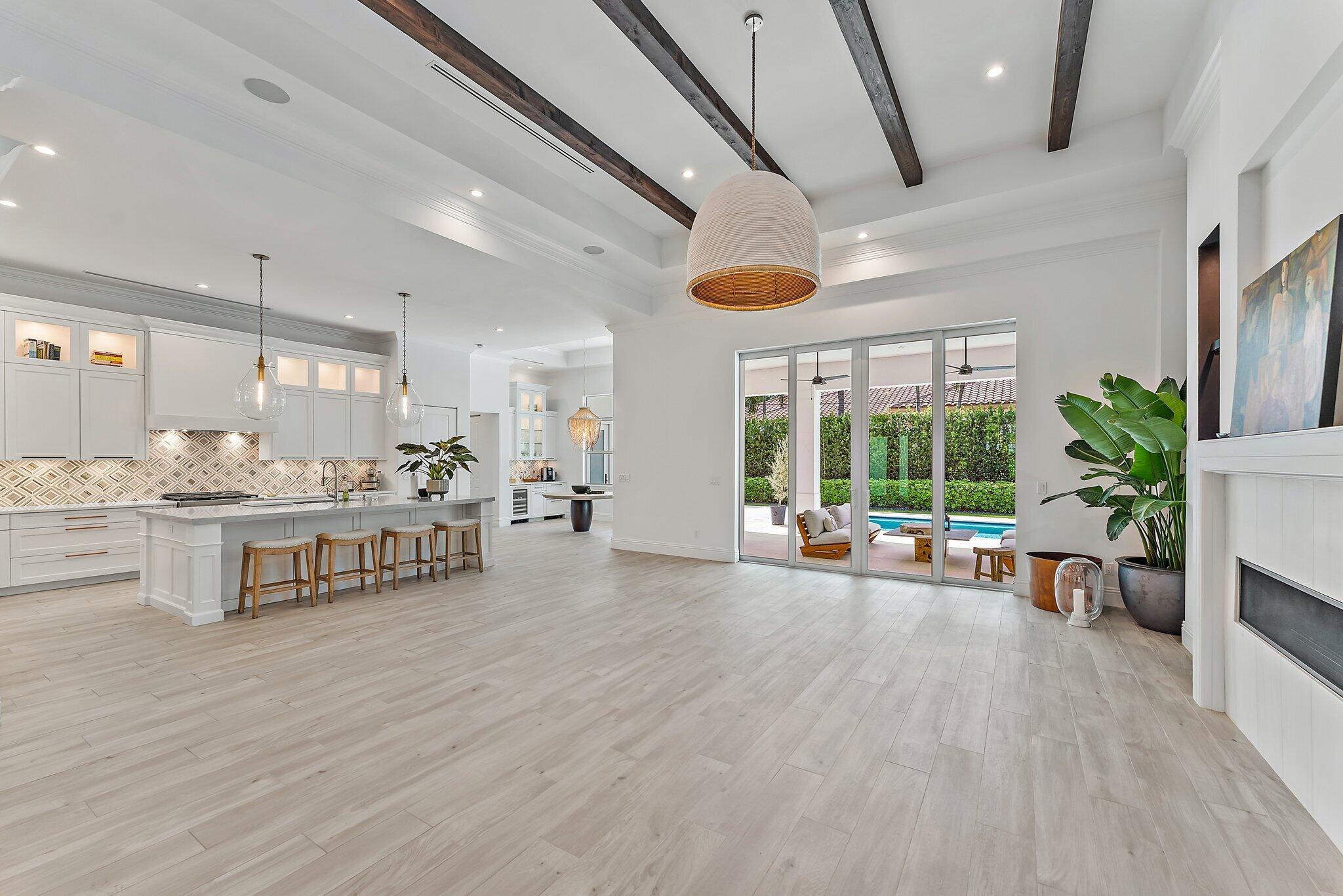 LOXAHATCHEE GARDENS - Residential