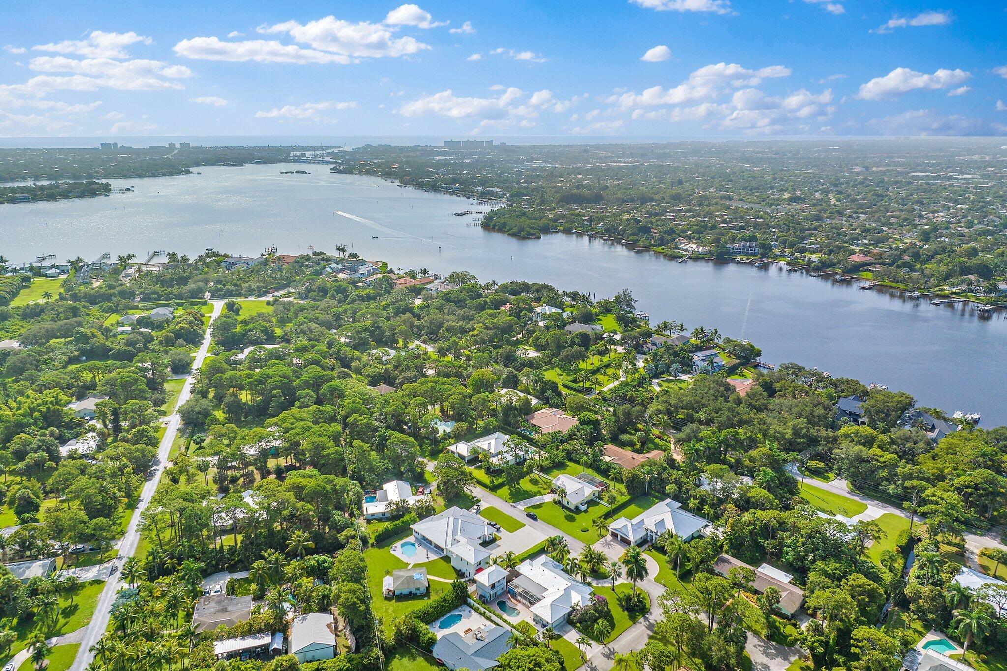 LOXAHATCHEE GARDENS - Residential