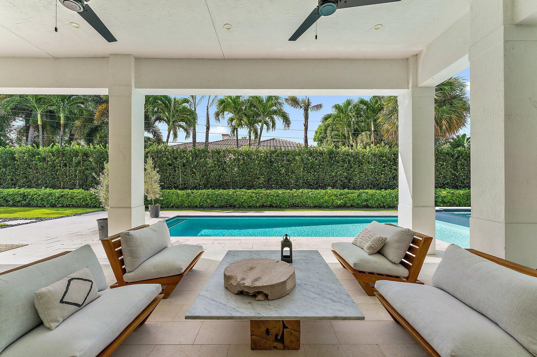 LOXAHATCHEE GARDENS - Residential