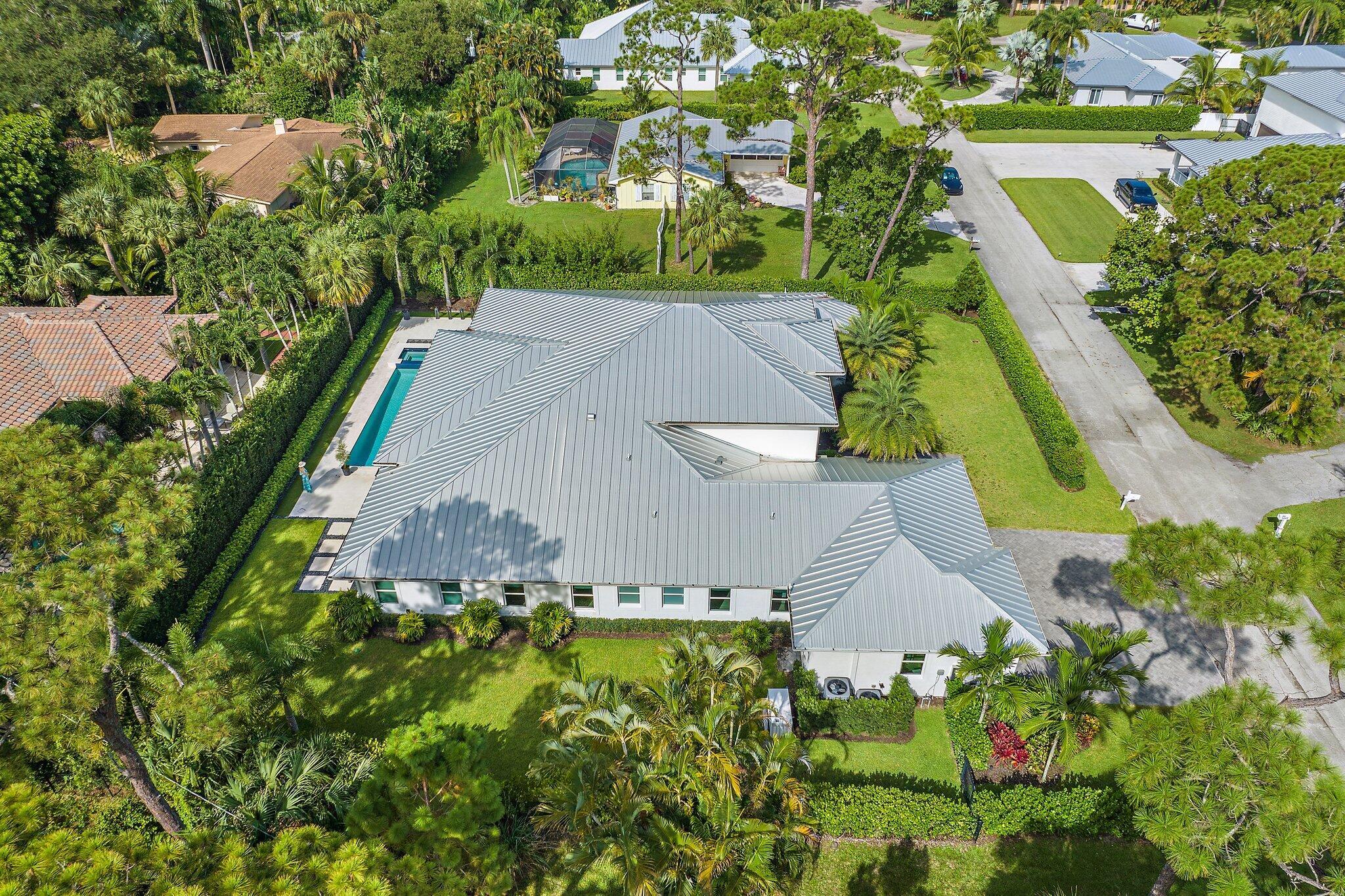 LOXAHATCHEE GARDENS - Residential