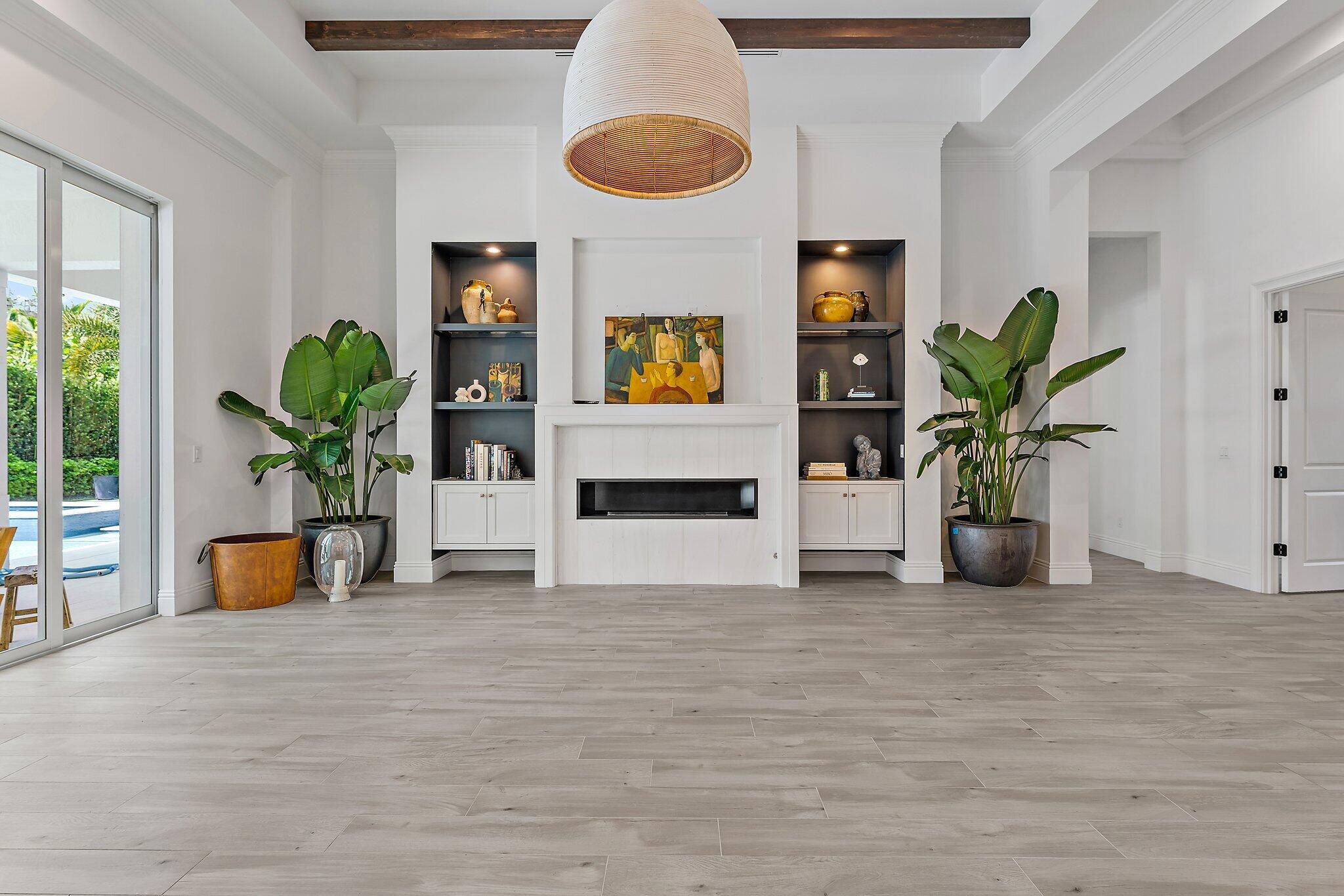 LOXAHATCHEE GARDENS - Residential